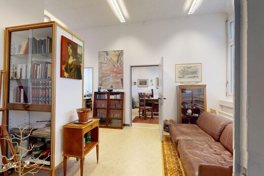 wohnzimmer mit drywall, gipskartonwand, inside property, und bürobereich