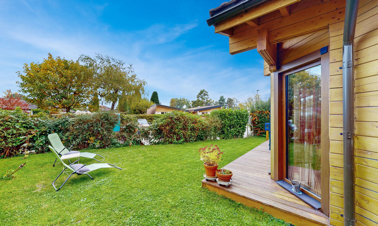 Splendide maison en bois a deux pas du lac