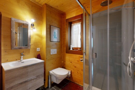 bad mit holzwand, wood wall, komplettes badezimmer, dusche, und toilette