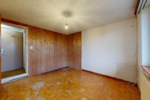 leerer raum mit gipskartonwand, drywall, spritzputz decke, textured ceiling, und kühler