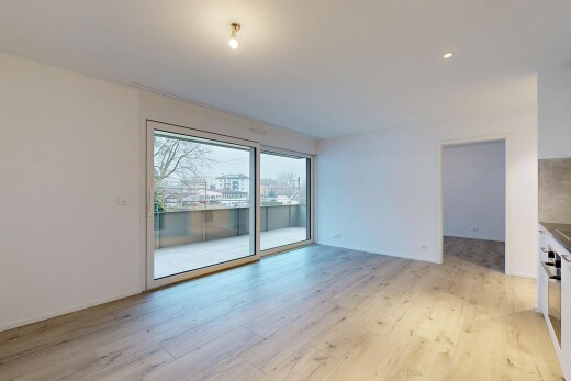 pièce vide avec lumière naturelle, natural light, inside property, cloison sèche, et drywall