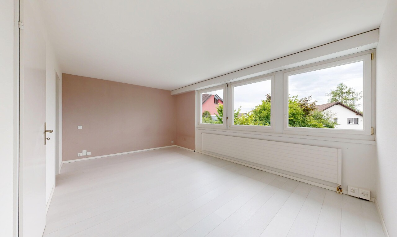 leerer raum mit natürliches licht, natural light, gipskartonwand, drywall, und inside property