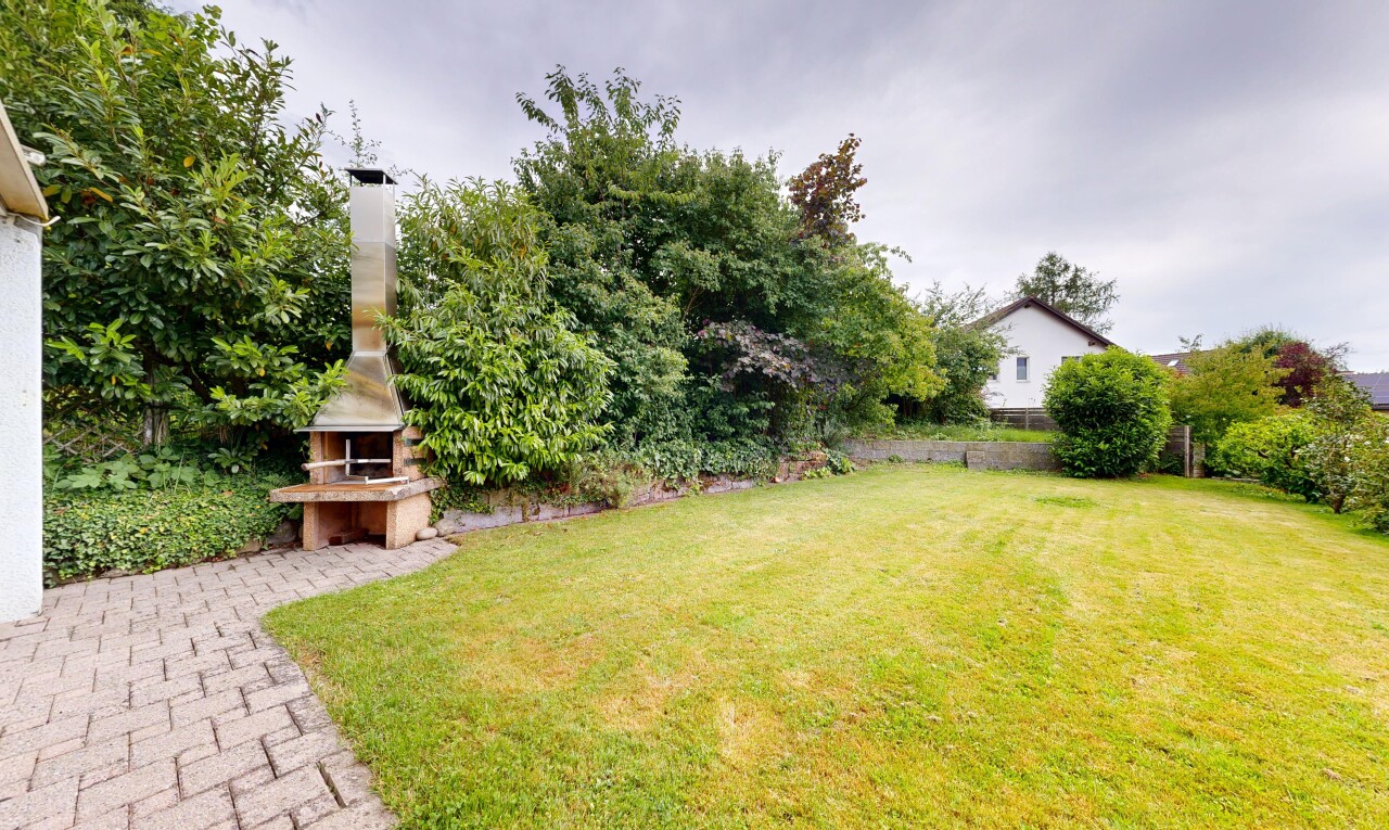 garten mit kamin, rasen, from property, overcast, und zaun