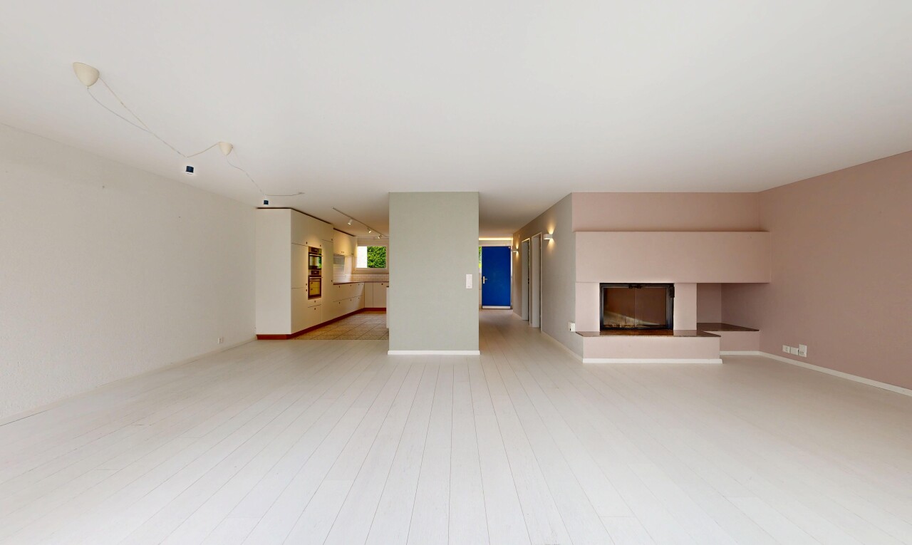 leerer raum mit inside property, holzfußboden, wood finish floor, gipskartonwand, und drywall