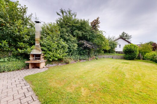 garten mit kamin, rasen, from property, overcast, und zaun