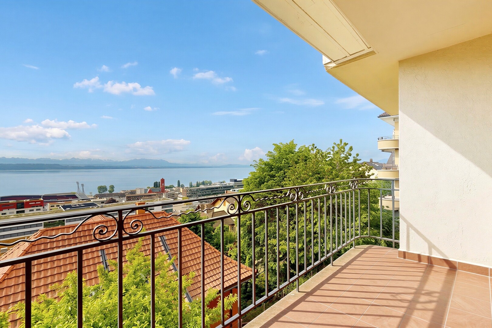 balcon avec from property et balcon