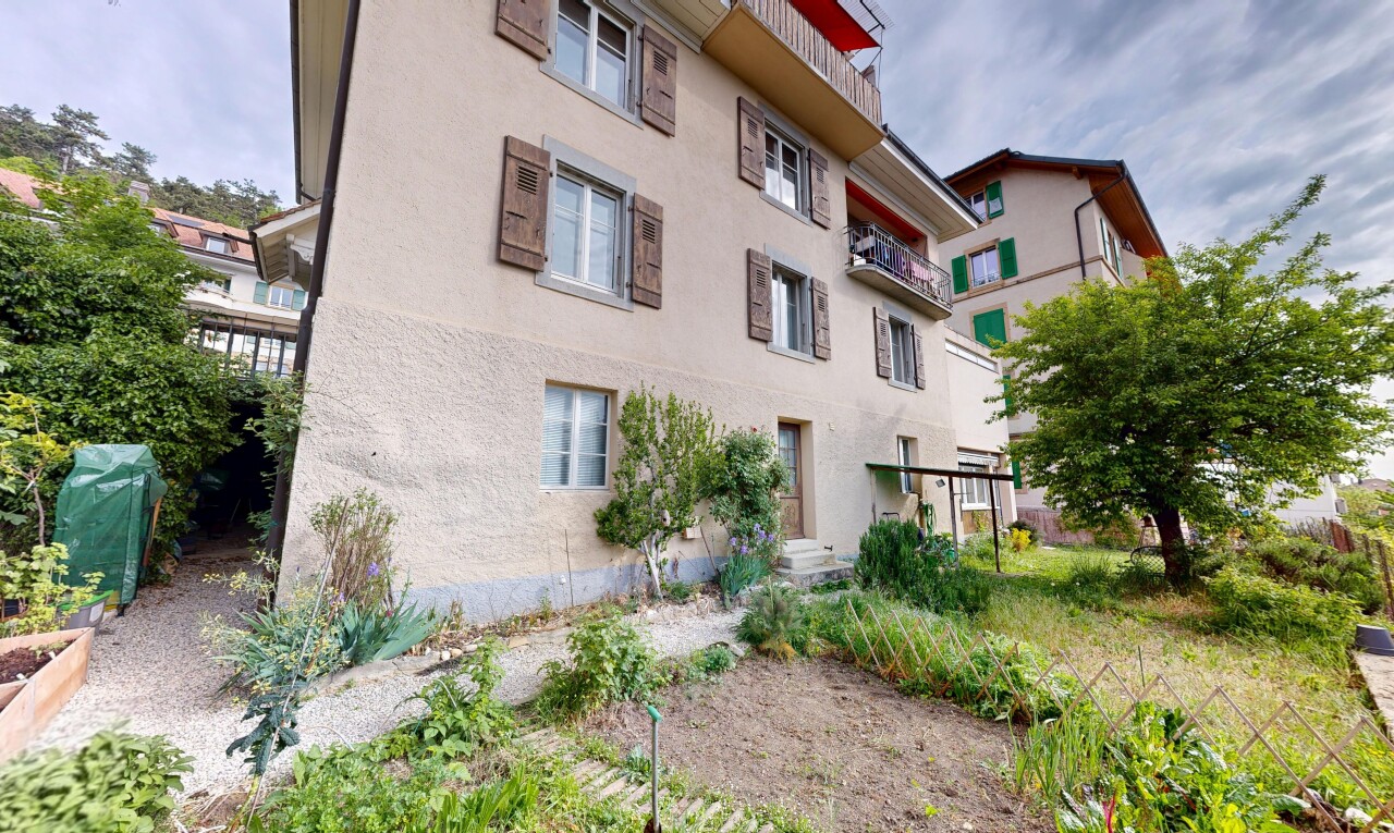 extérieur du bâtiment avec vue sur le complexe d'appartements, apartment complex view, et from community