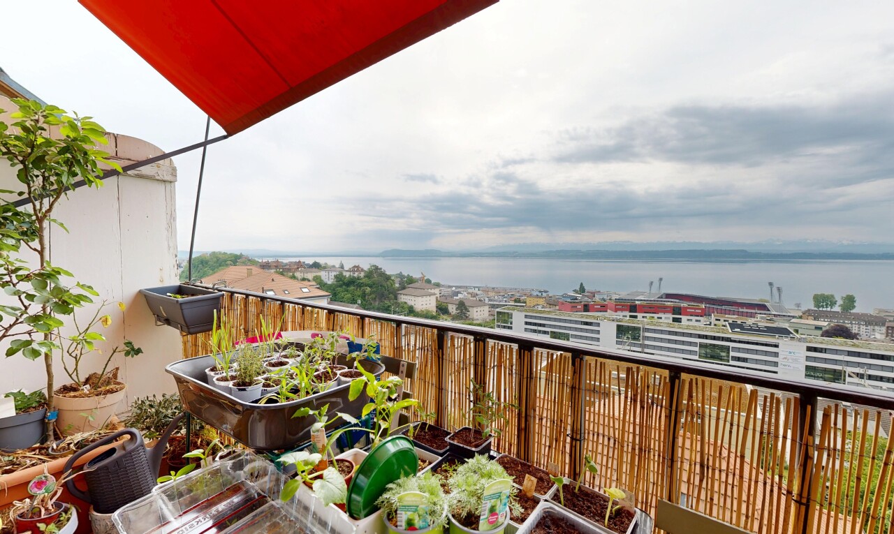 balcon avec from property, balcon, et overcast