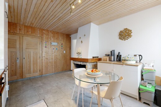 esszimmer mit holzwand, wood wall, holzdecke, wood ceiling, und inside property