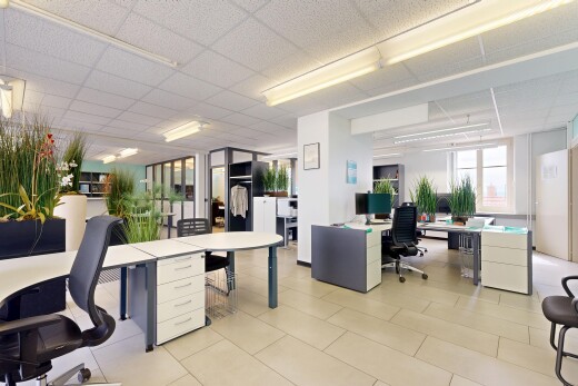 bureau avec espace bureau, inside community, lumière naturelle, natural light, et drop ceiling