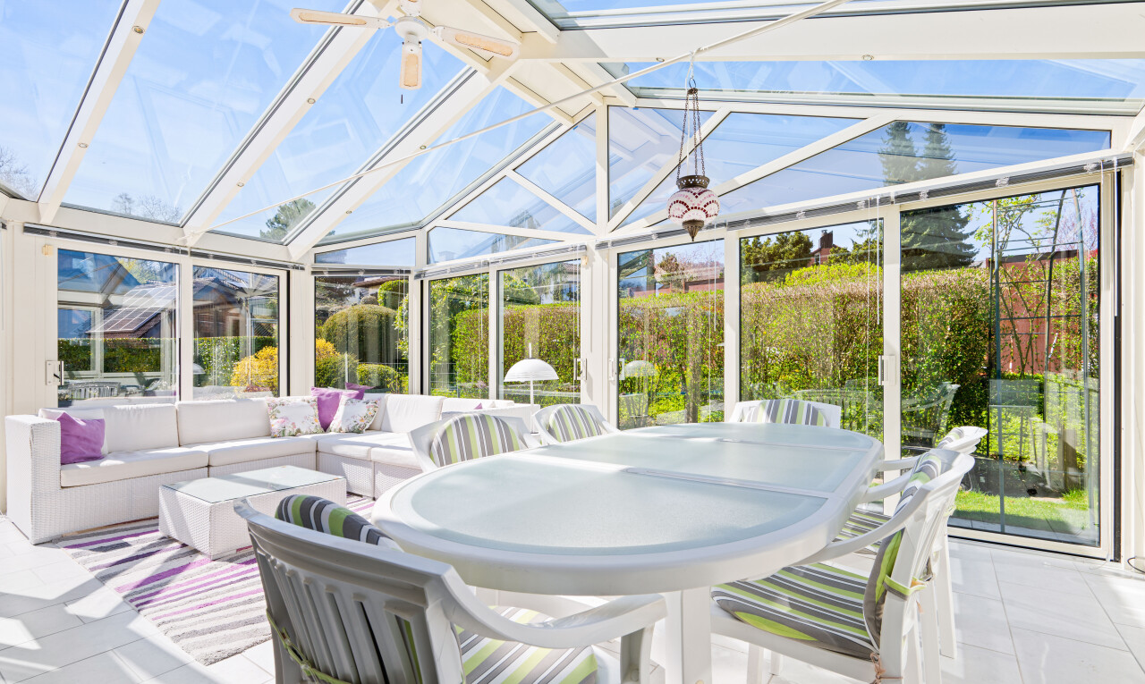 terrasse mit day time, wintergarten, essbereich im freien, geschlossene veranda, und terrasse
