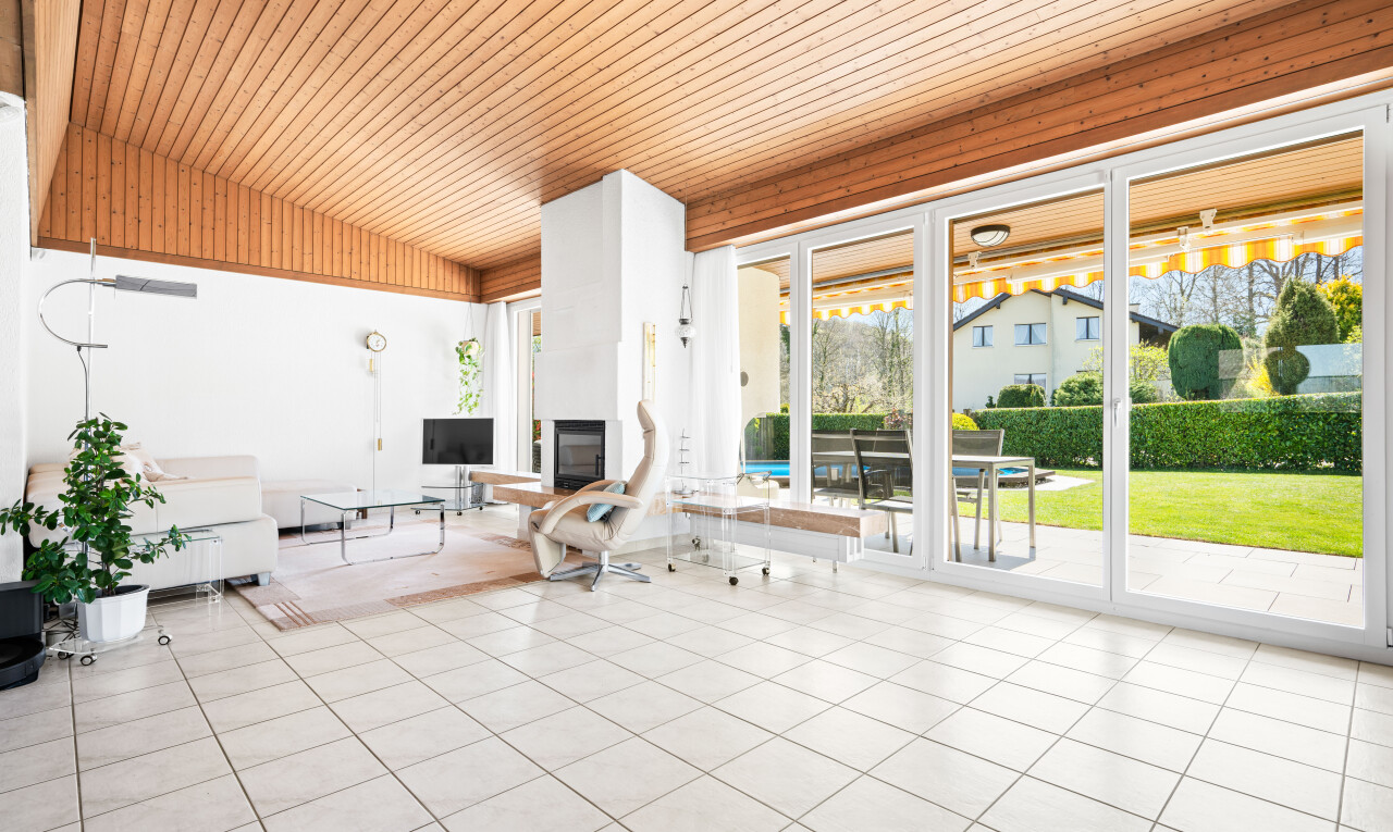 terrasse mit fernseher
