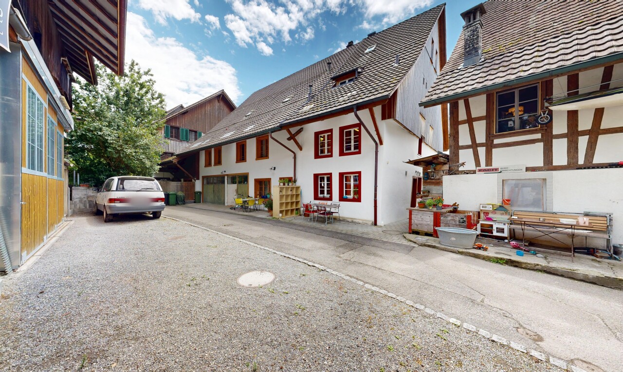 außenansicht mit day time und stuckverkleidung