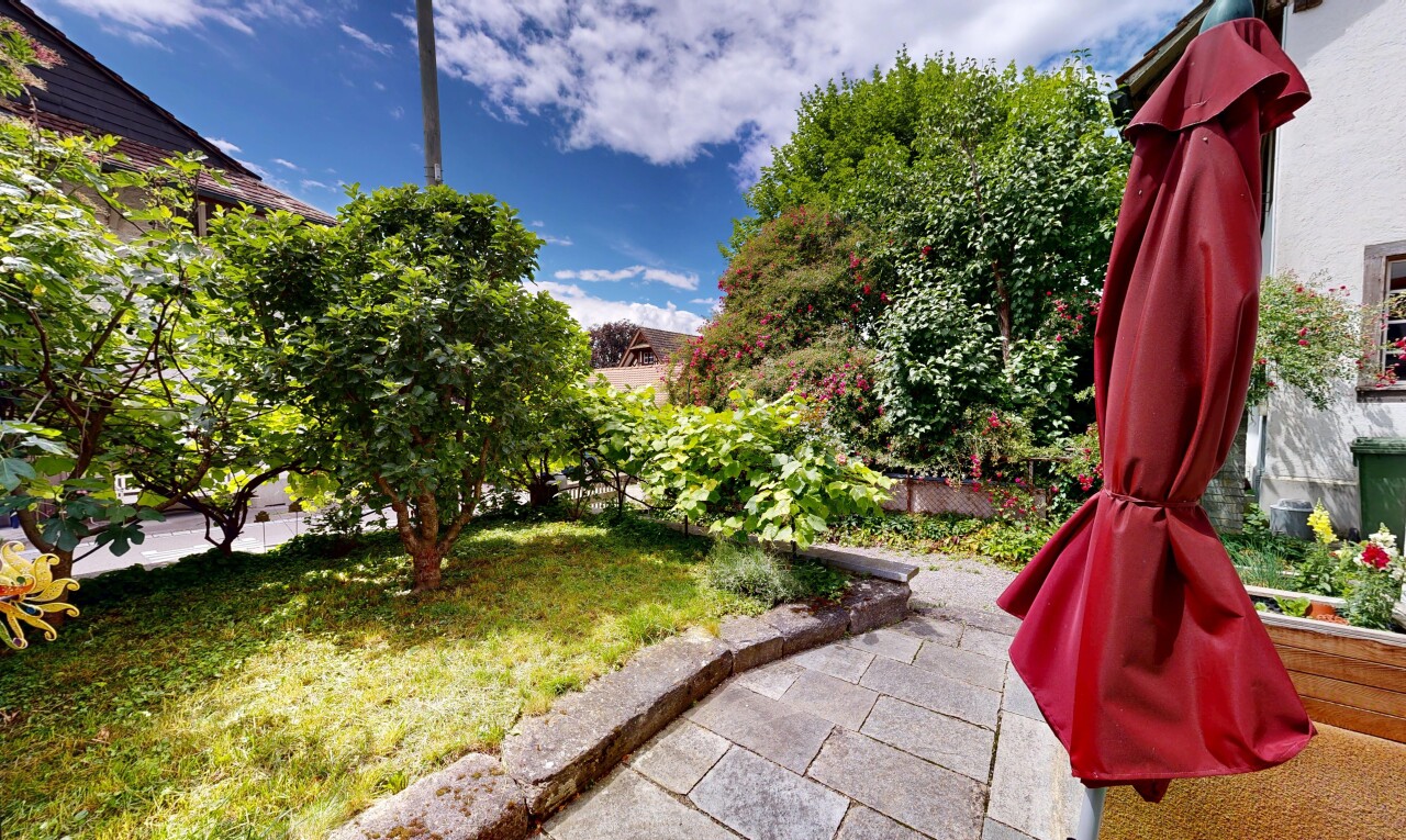 garten mit rasen, day time, und from property