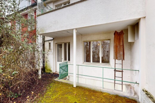 außenansicht mit property visible und stuckverkleidung