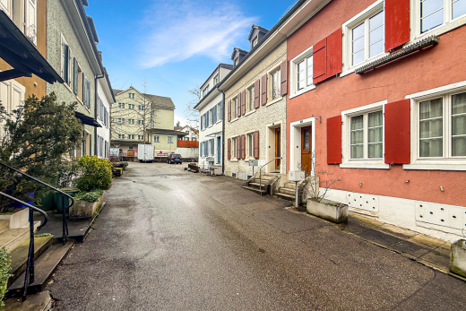 außenansicht mit eingangsstufen, day time, wohngebietblick, und residential view