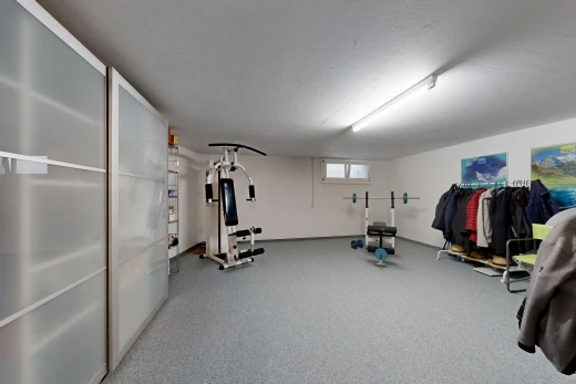 gym avec sous-sol, inside property, cloison sèche, et drywall