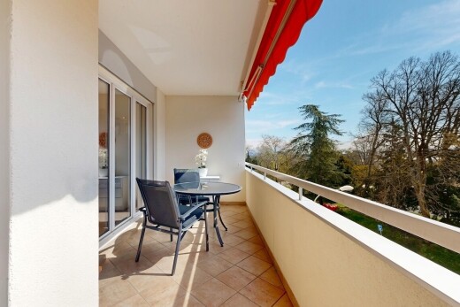 balcon avec balcon, day time, et from property