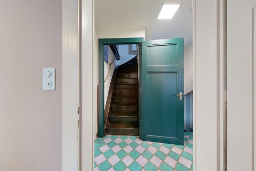 treppe mit inside property, treppen, drywall, und gipskartonwand