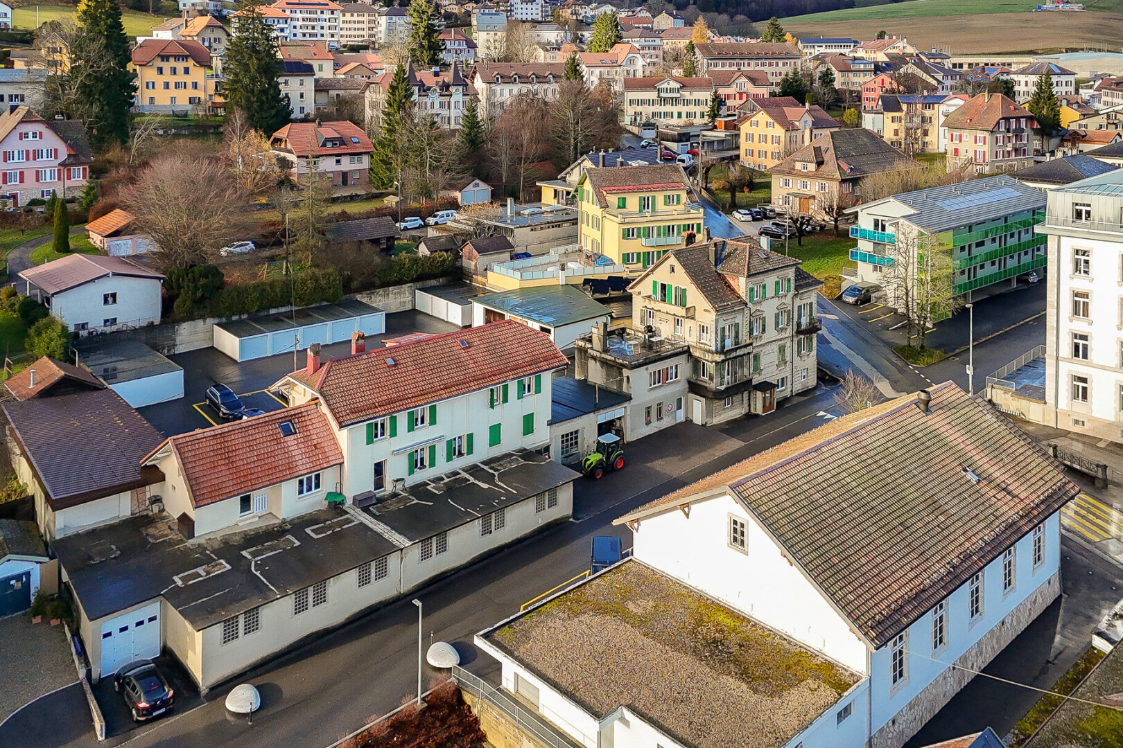 extérieur du bâtiment avec vue résidentielle, residential view, et aerial view