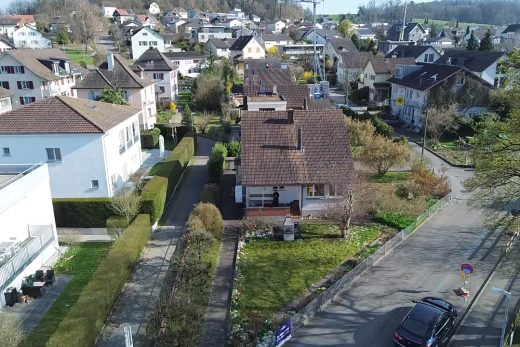 façade avec vue résidentielle, residential view, et toit en tuiles