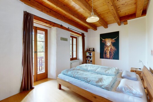 zimmer / schlafzimmer mit inside property, natural light, natürliches licht, drywall, und gipskartonwand