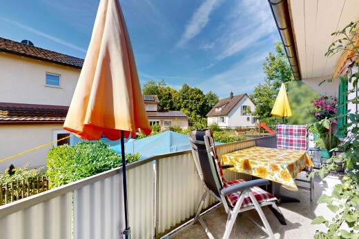 terrasse mit balkon, day time, from property, residential view, und wohngebietblick