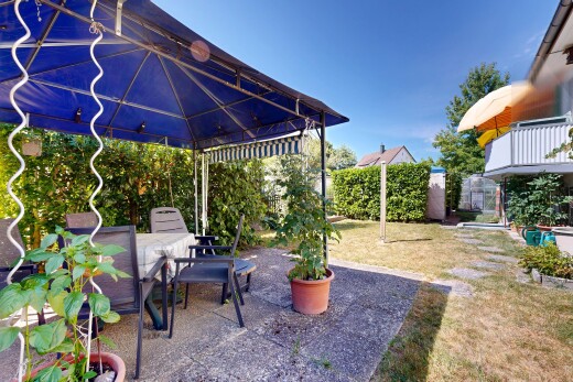 terrasse mit essbereich im freien, terrasse, pavillon, day time, und from property