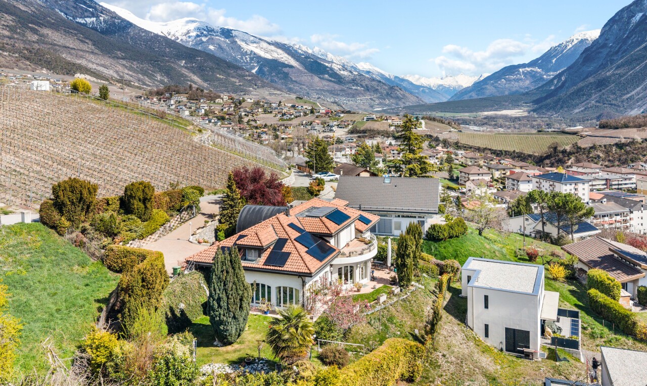 view of mountain background