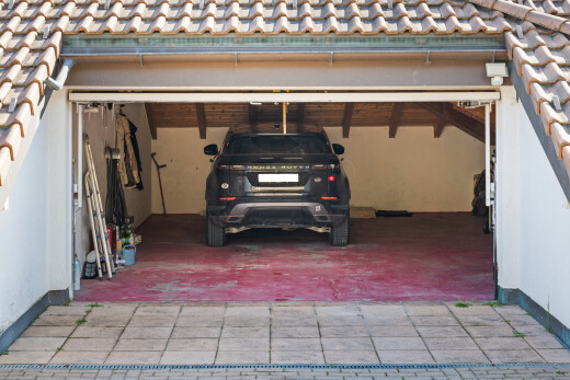 parken mit property visible und garage