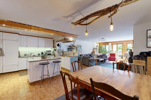 esszimmer mit light floor, deckenbeleuchtung, inside property, drywall, und gipskartonwand