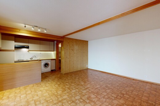 leerer raum mit drywall, gipskartonwand, deckenbeleuchtung, wood wall, und holzwand