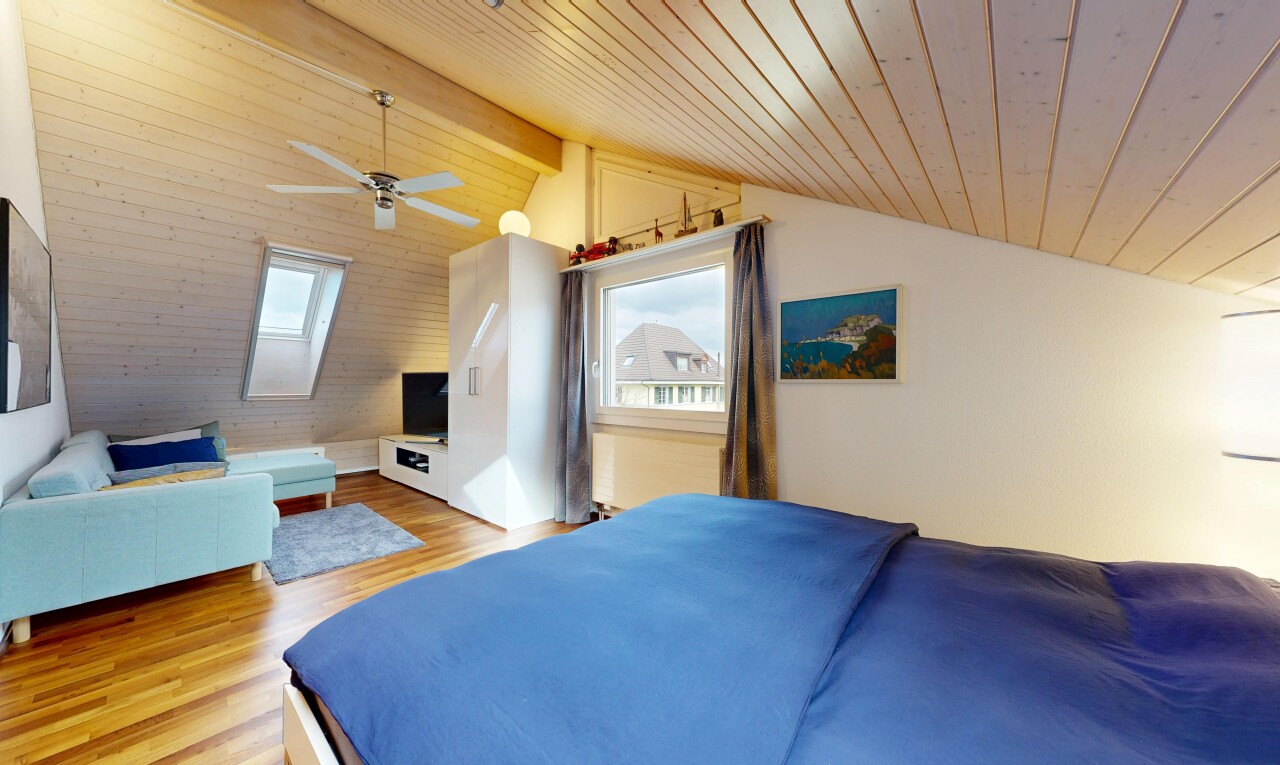 room featuring light wood-type flooring, a wood ceiling with exposed beams, and ceiling fan
