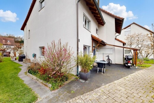 façade avec day time, property visible, et bardage en stuc