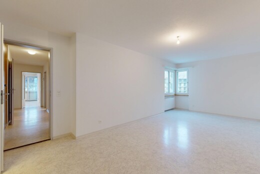 pièce vide avec cloison sèche, drywall, inside property, lumière naturelle, et natural light