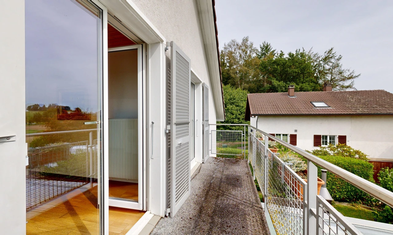 balcon avec balcon, overcast, et from property