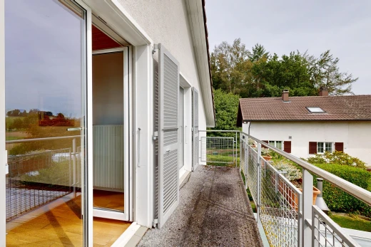 balcon avec balcon, overcast, et from property