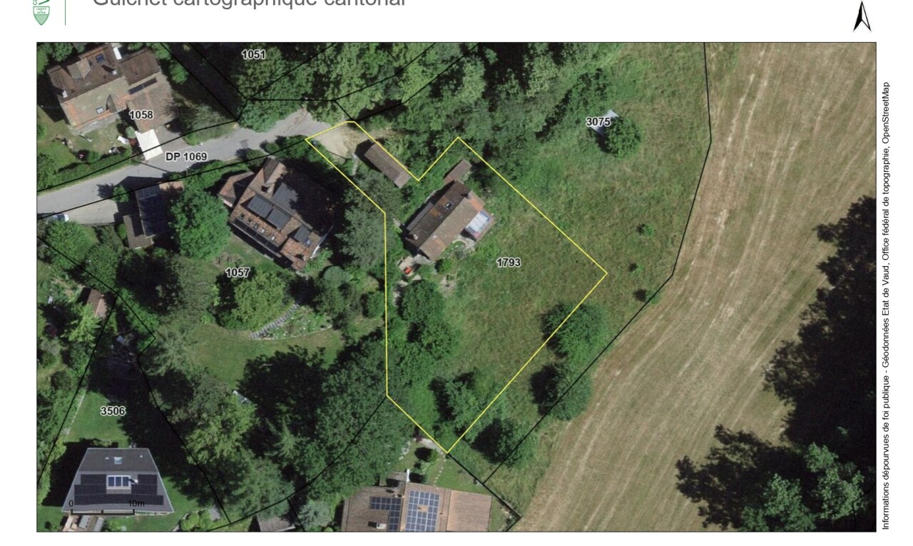 emplacement avec property lines et aerial plat map