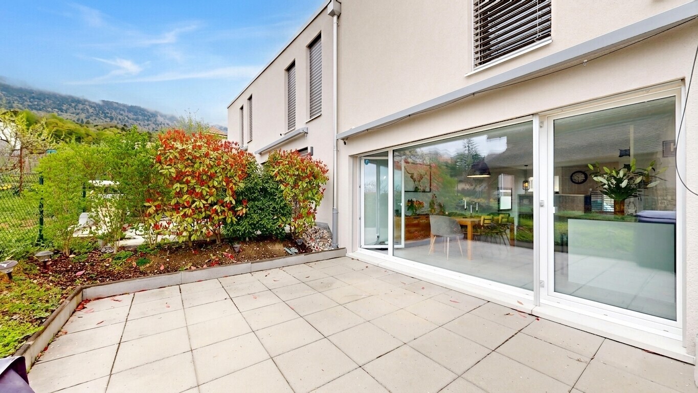 terrasse avec day time et property visible