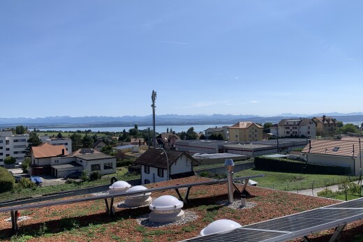 extérieur du bâtiment avec mountain view, vue sur la montagne, day time, residential view, et vue résidentielle