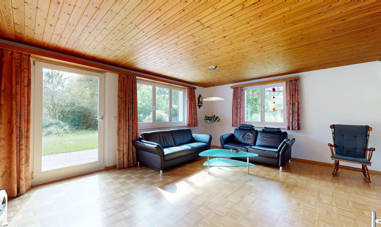wohnzimmer mit außenzugang, holzdecke, wood ceiling, gipskartonwand, und drywall