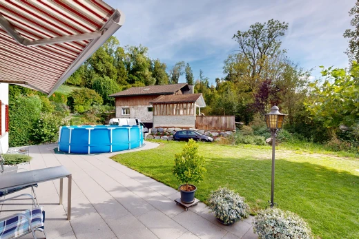 terrasse mit rasen, markise, schwimmbad, from property, und terrasse