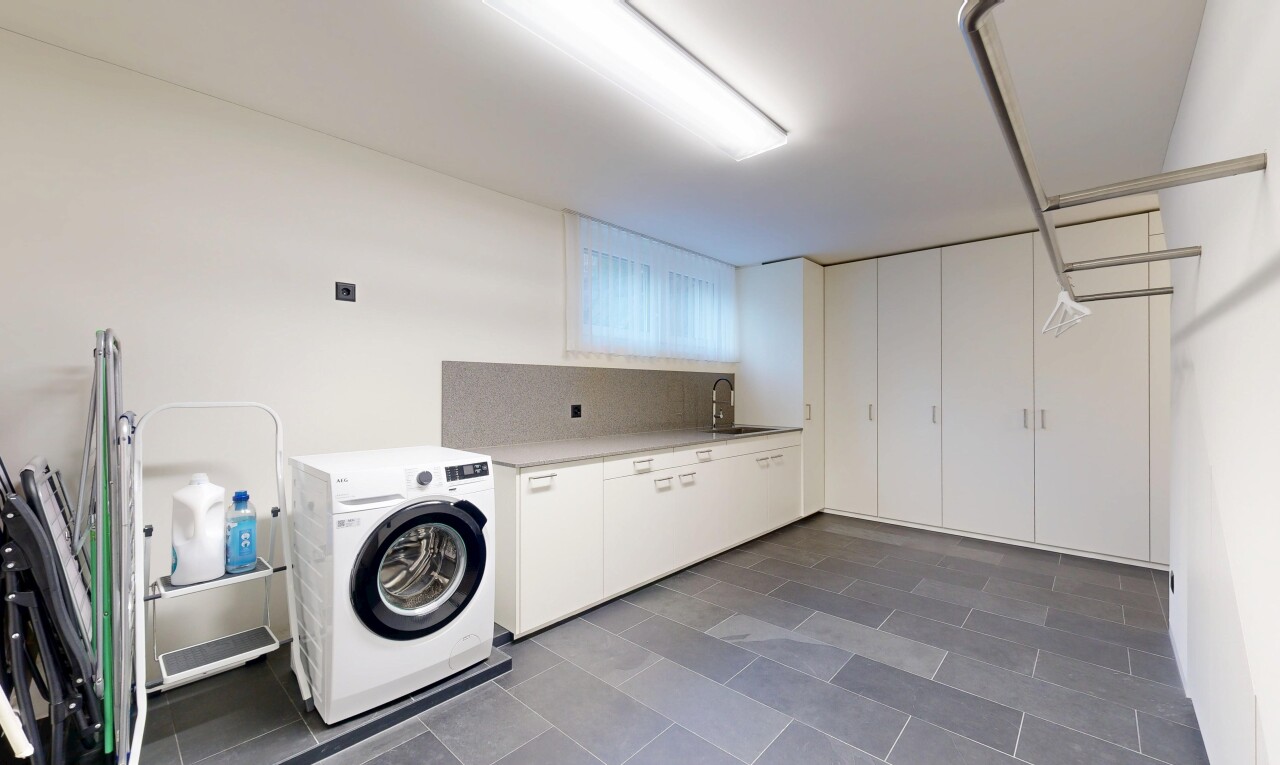 wäschekammer mit tumbler, inside property, keller, gipskartonwand, und drywall