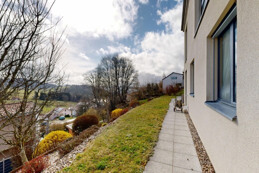 garten mit from property, rasen, und day time