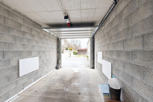 parking avec from property