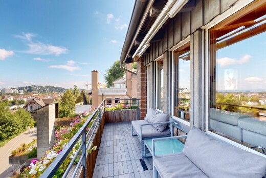balkon mit balkon, day time, und from property