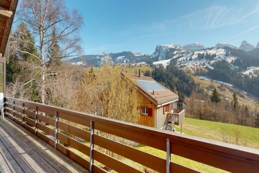 balkon mit blick auf die berge, mountain view, day time, balkon, und ländliche aussicht