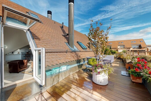 terrasse mit day time, deck, und property visible