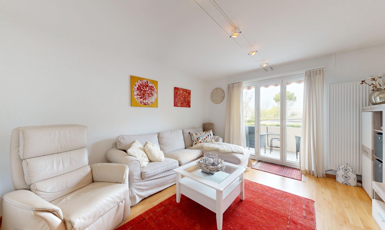 living area featuring light wood-style flooring