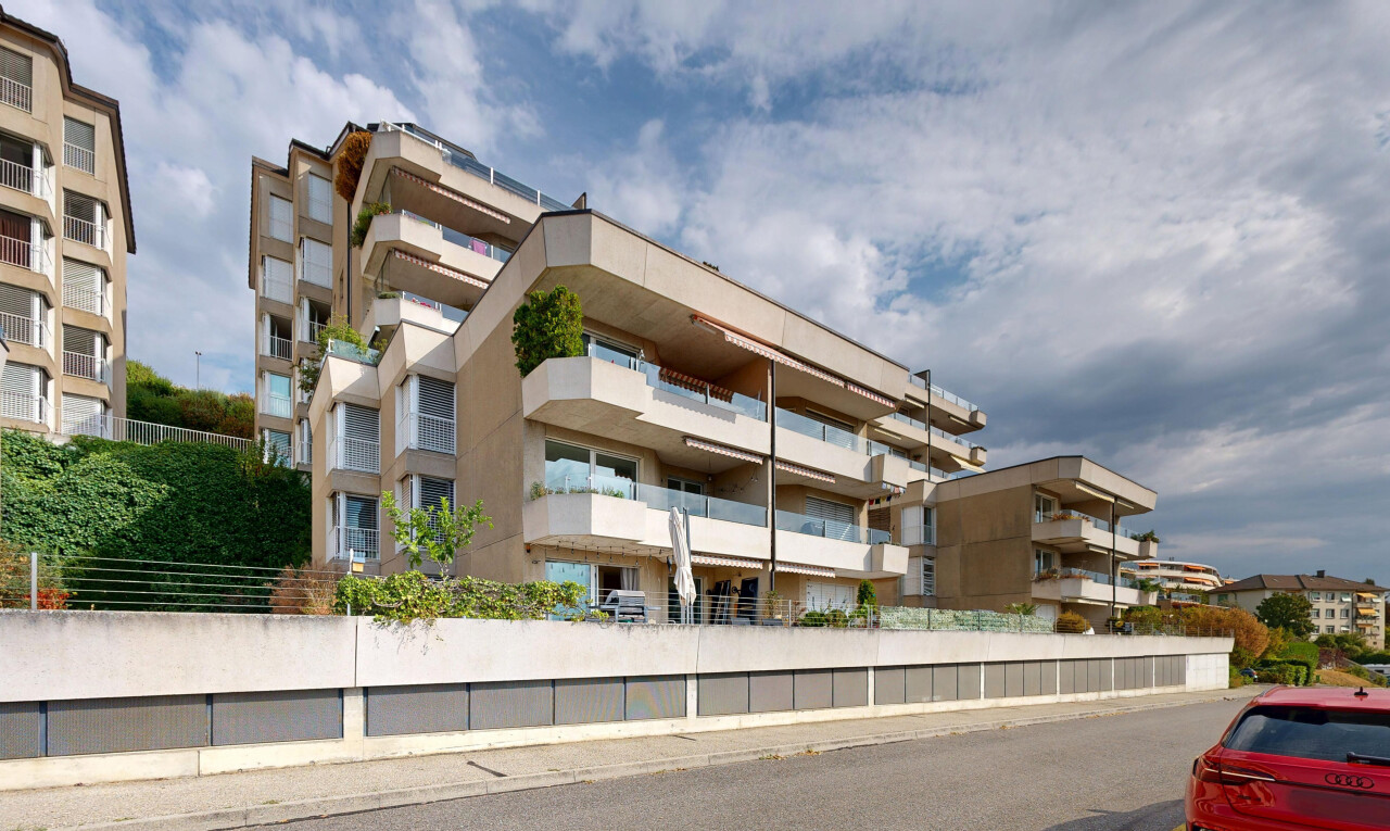 extérieur du bâtiment avec apartment complex view et vue sur le complexe d'appartements